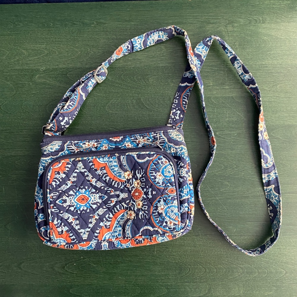 Vera Bradley small crossbody bag